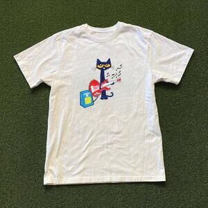 White Gildan Pete The Cat Tee Kidcore Tee